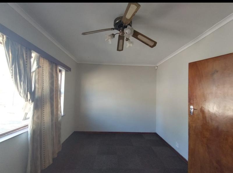 To Let 3 Bedroom Property for Rent in Protea Heights Western Cape